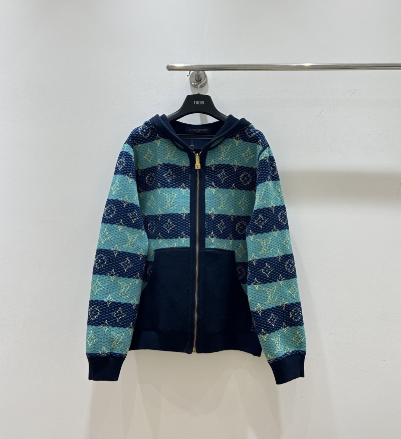 l0vis Vvtt0n outwear